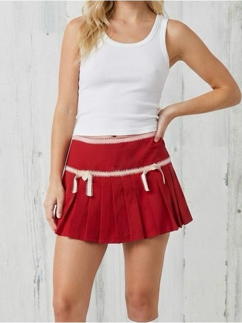 Y2K Forever 21 Red Pleated Mini Skirt Bow Trim Coquette Balletcore Size M